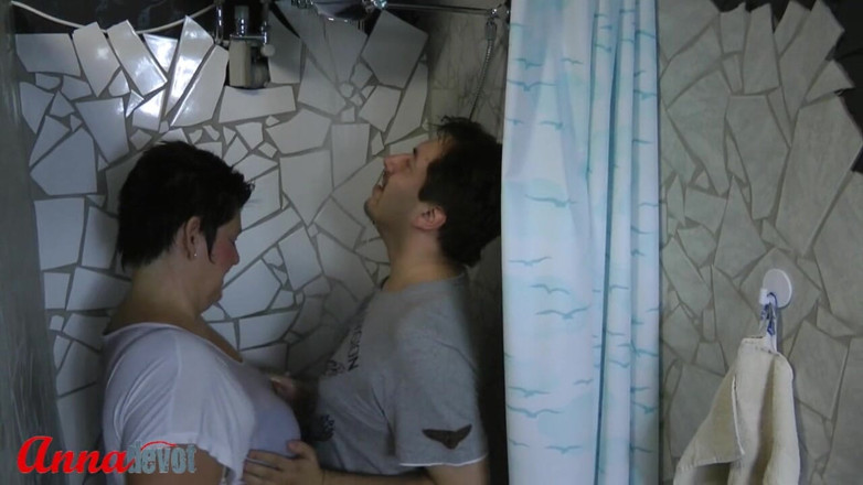 Anna Devot: Annadevot - Shower makes me horny