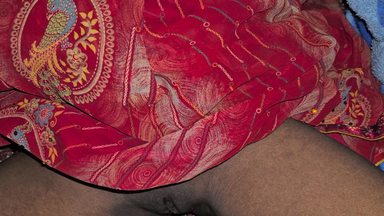 ExcitedWomen: Coño negro masaje con aceite y follada dura india