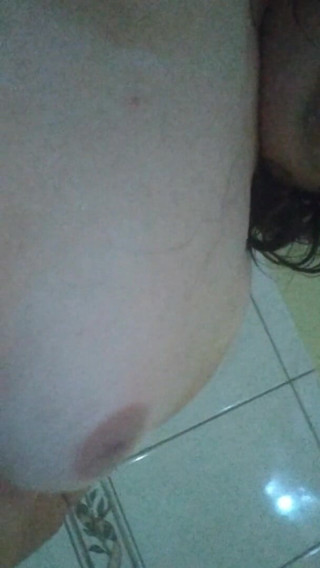 Ziasavv: Strofinando il mio clitoride transgirl