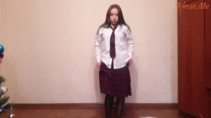 Pantyhose me porn videos: Fată drăguță studentă Lisa Modelând diferite ciorapi pentru o tachinare