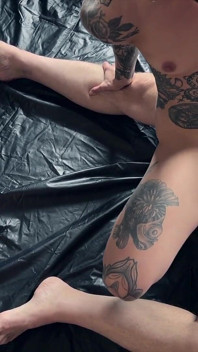 Femdom sex - v zákulisí - šukání prasátek v kreativním režimu
