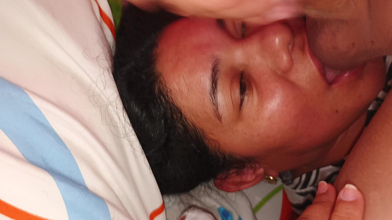 Valkyrie and Luigy Couple: Succhia il cazzo