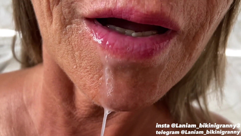 Ladyloveyoung60: Milf-oma tabu tief in den hals kommen im mund eier...
