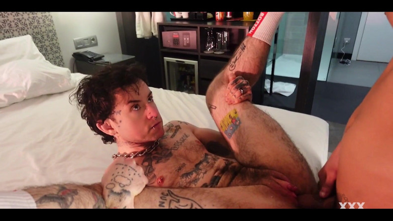Xxx skips: เด้งหีโรงแรมดิบกับ Galis