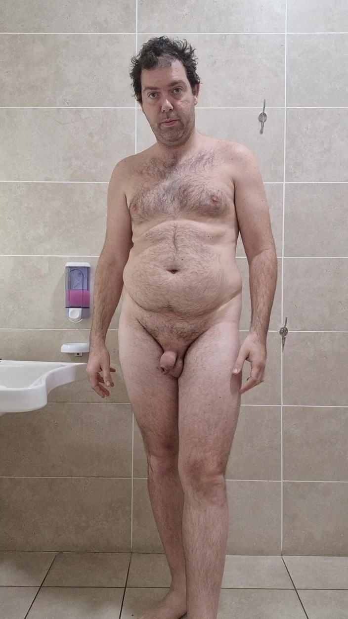 Mirko2589: Tutto Nudo Con Il Mio Abito