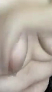 Bbwbootyful - 性感热辣的单人胸部玩耍