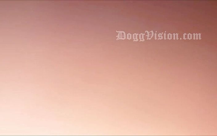 DoggVision: 大きな戦利品のガールフレンドのための複数の肛門オーガズム