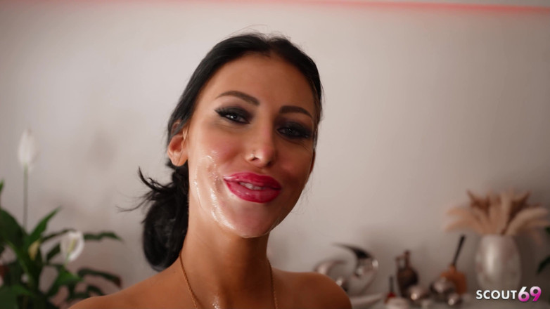 Scout69: Bukkake facial de viejos para bronceadas enormes tetas, bomba alemana...