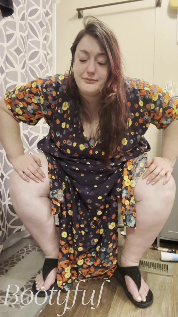 BellaBlast: Spicy Toilet Struggle | Toilet Farts, Real Plops and, a Big...
