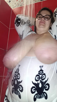 Join Me Ina Shower