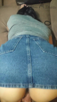 My Girlfriend Didn't Wear Panties Because She Always Provokes Me to Put My Cock in Her