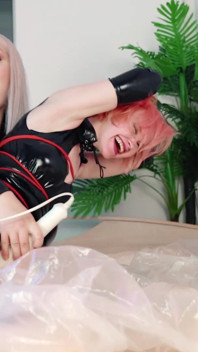 คอมไพล์เลสเบี้ยนยางร้อนแรง โรลเพลย์เย็ดกับลูกเลี้ยงMILFรูปร่างอวบยางยืด