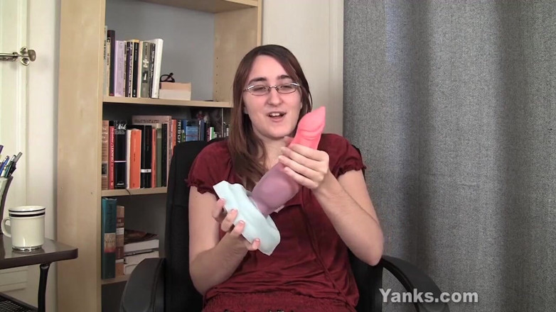 Yanks: Horny Yanks girl Silvia masturbating