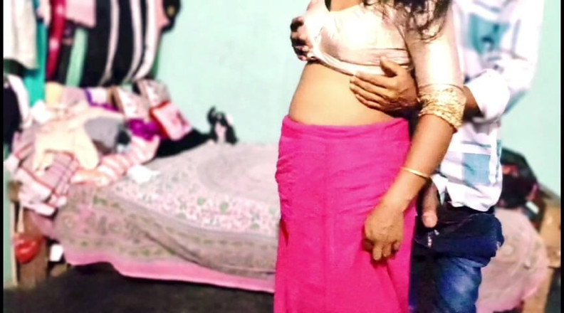 Amina begum: Indisk desi bhabhi rosa shari