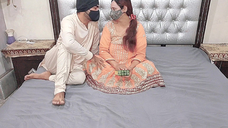 Pakistani CoupleX: Indyjski Desi Bhabhi przestał bawić się z Laddu