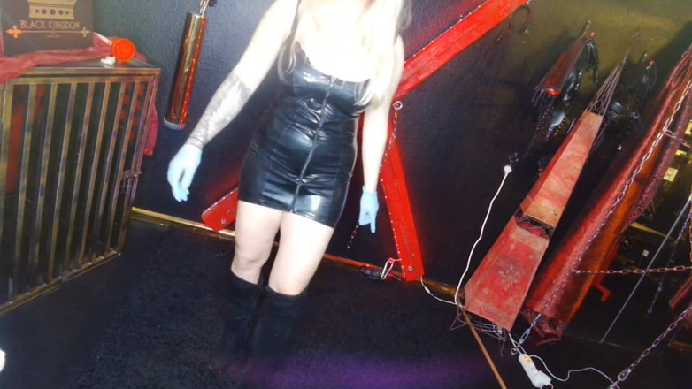 Queen_of_BDSM: Xxl сперма з презервативом їсть