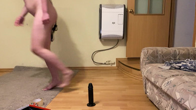 Elena917: おっぱいボンデージ、画鋲、スパンキング、洗濯ばさみ