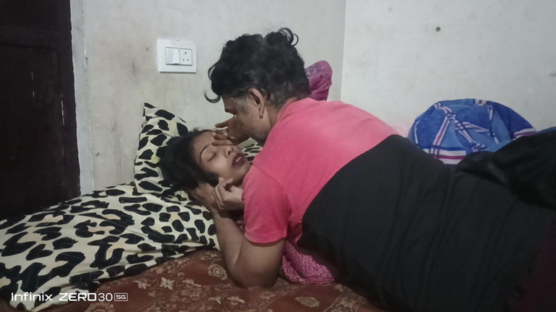 Truefuker: Дружина стала збуджена від сексу, а чоловік еякулював