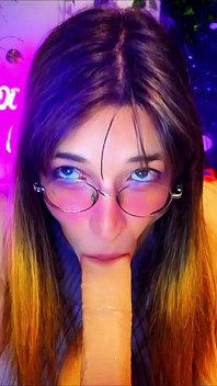 La Ragazza Trans Tettona È Una Vera Puttana Affamata Di Cazzi
