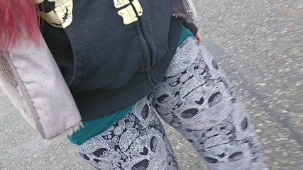 Nerdy_faery: डंपस्टर, डॉक और सार्वजनिक शौचालय में पेशाब रोमांच