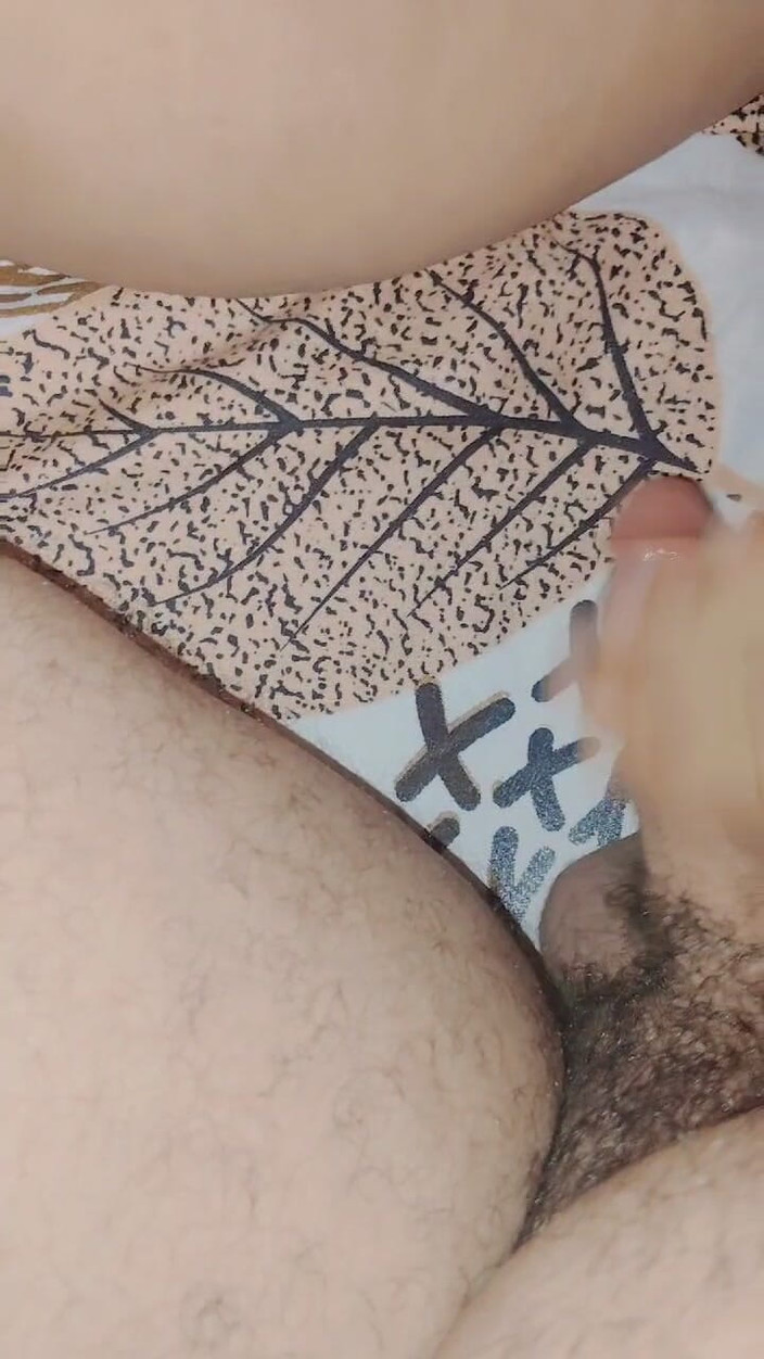 Six my and wife: Tante arab dengan pantat bahenol lagi asik muasin memeknya