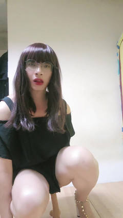 Taiwancdgirl: Shemale Ting Xuan Wears Sexy High Heels and Fucks Herself...