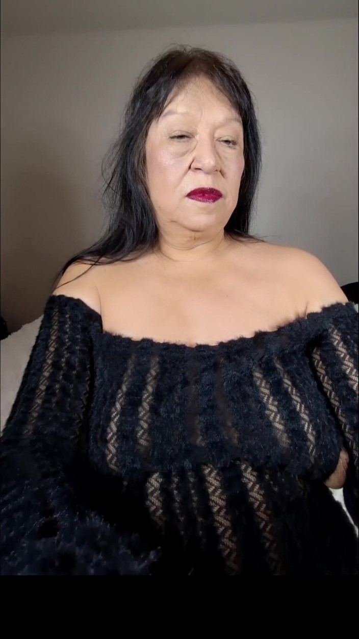 Zilah Luz: Alguém gosta de assistir masturbação anal com meu vibrador enquanto...