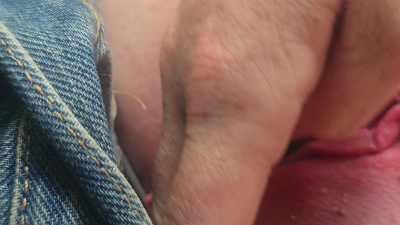 Fetish fun: Parmakla sikişen çiş deliği