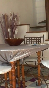 Perra cachonda es atrapada follando cuando su novio llega a casa