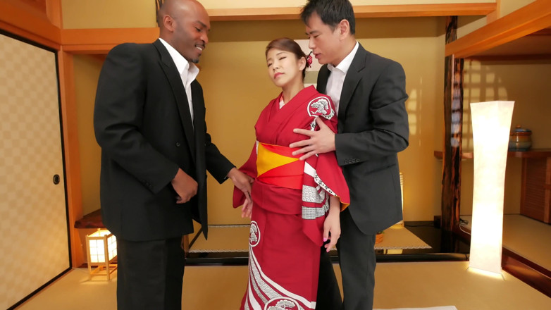 Japornxxx: Nami Amami Black Big Cock Threesome and Creampie at Ryotei 4K
