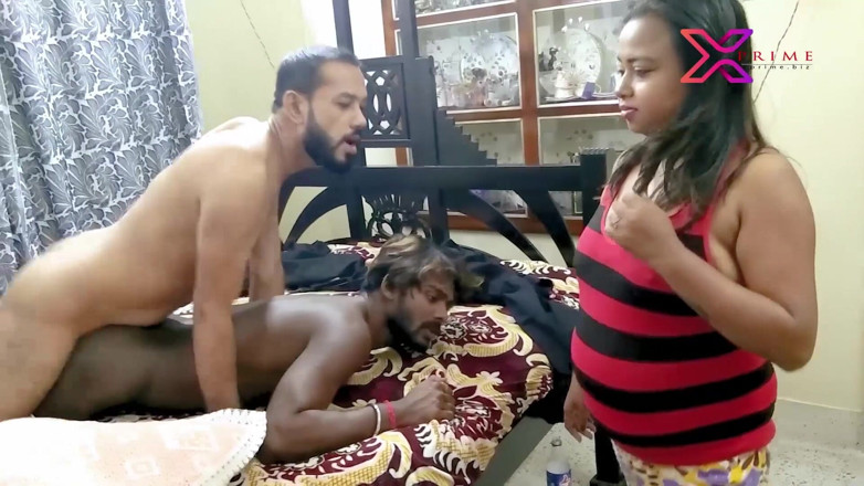 Creative Pervert: Friend and His Wife - Joined Hands in Threesome