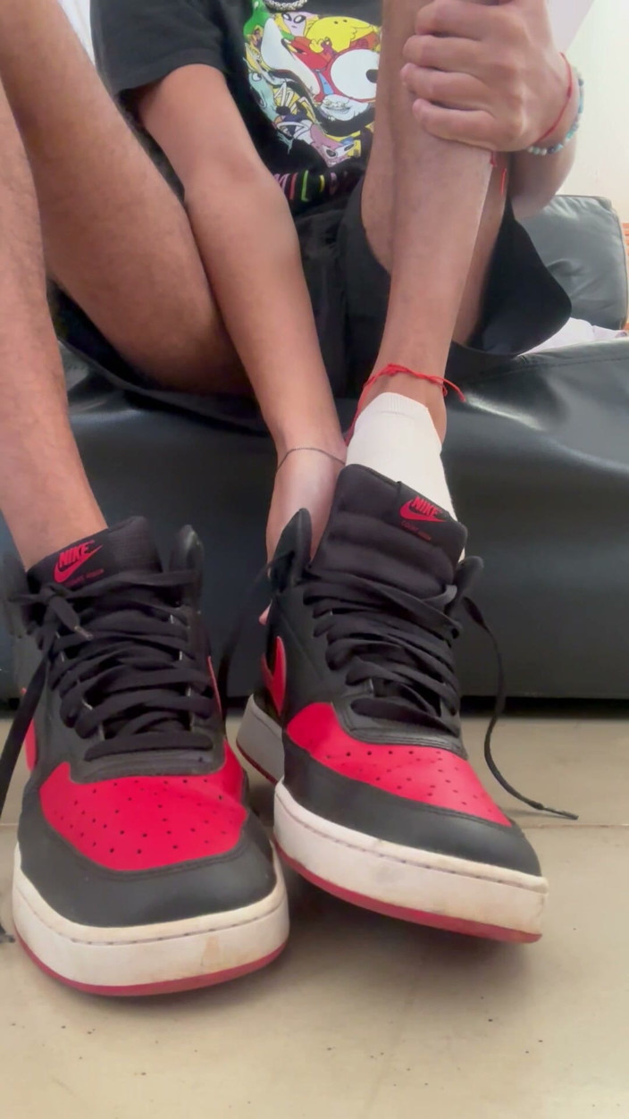 Boy feet: Feet, Soles, Visual Instructions