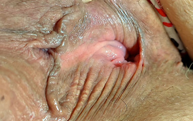 Big juicy ass booty clapper & jamdown: Белая бабушка с большой задницей тренируется и показывает свою офигенную попку и мясистую киску крупным планом