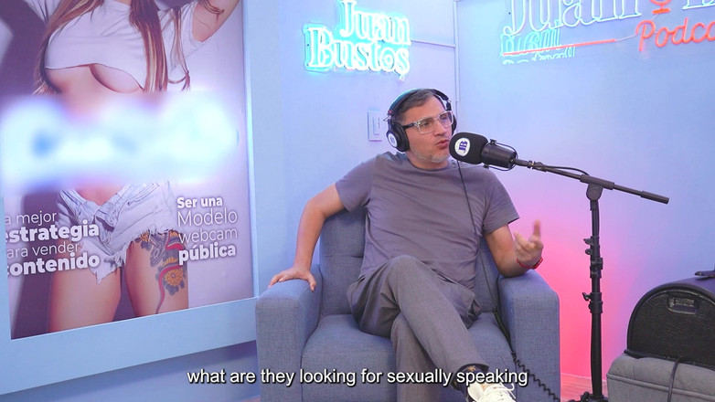 JuanBustos: Cristinavegas, en Latina webbkamera modell, bryter hennes klitoris ridning jävla...