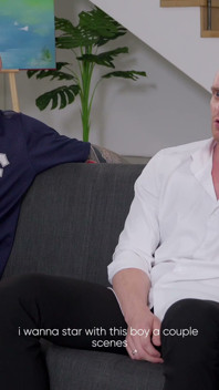 Adakah anda mahu menjadi pelakon pornografi?! Martin Spell dan Sam Garro menjawab soalan di Rdxcast dan melakukan hubungan seks dengan Crystal White yang panas!
