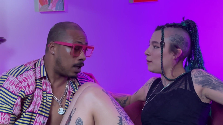 Quente club: Tatuaggi, capelli e cornea naturale: Dlouise Si apre a Nego...