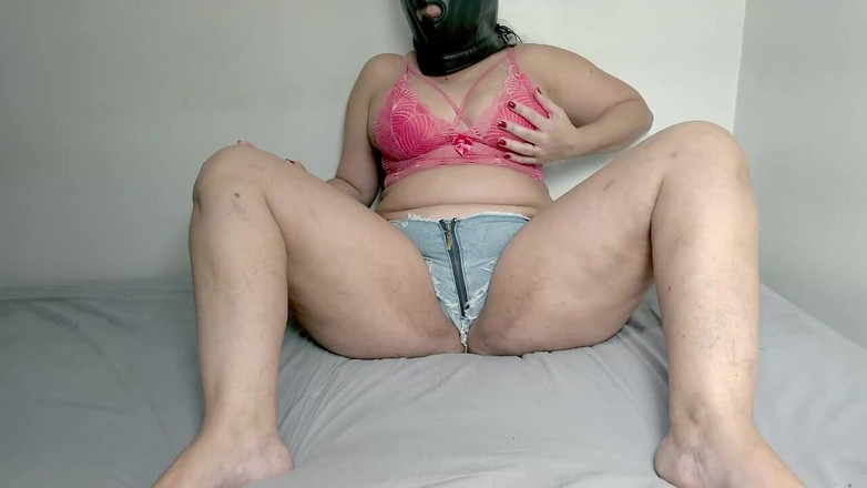 Minhaesposaparaoutro: My Puffy Nipples Get Hard and Swollen When I See...