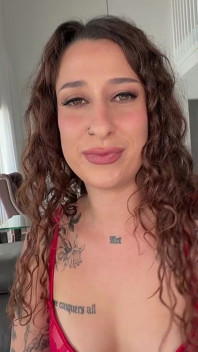 La splendida figa stretta di kiki isobel viene distrutta da un cazzo di jmacs