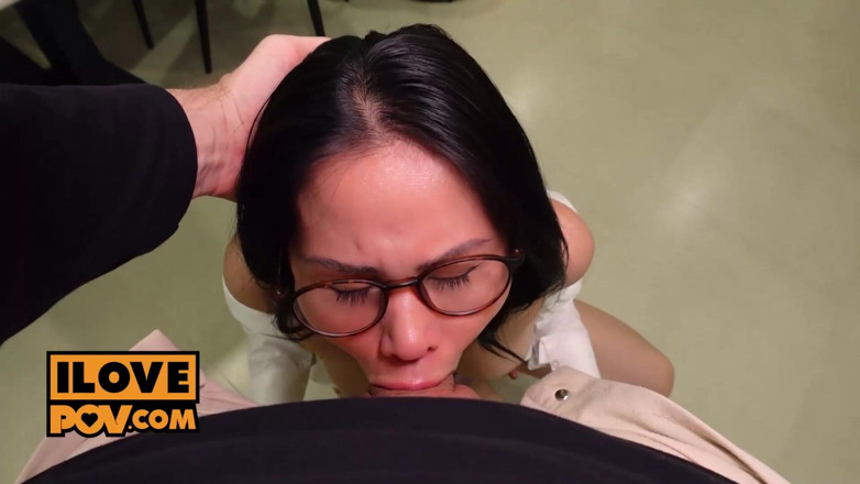 Its POV: How Vina Moon Entertains While Dads Traveling