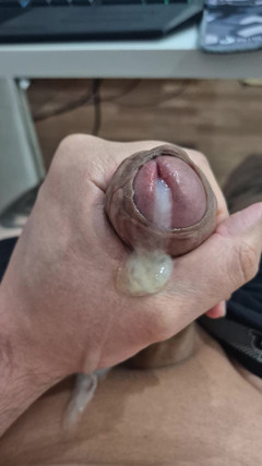 Lkdick8: ソロボーイけいれんソロ - 私のOnlyfans:Lkingsbr