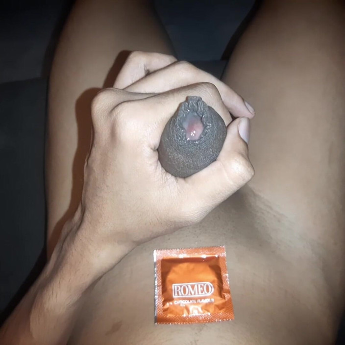 Hot Kolla: Gay boy punheta com camisinha