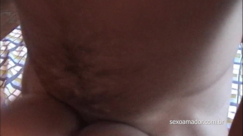 Amateurs videos: Cuckold merakam isterinya berkongkek dengan 2 pekerja