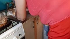 I Jerk off to My Neighbor in the Kitchen While She Is Preparing Dinner