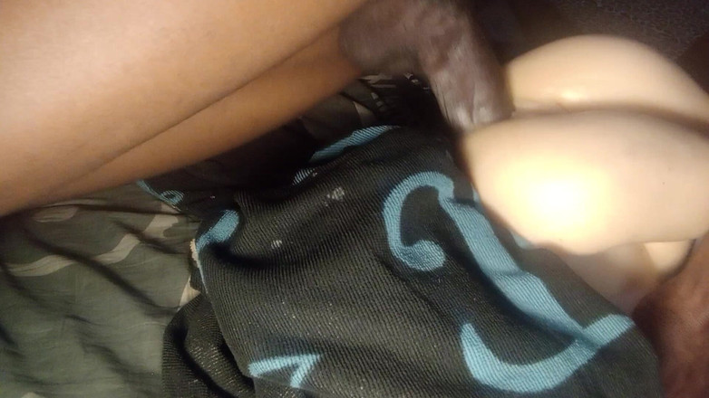 Bangcum8: Бразильское сиськи с большой жопой трахает человека державой очень стадо в джунглях