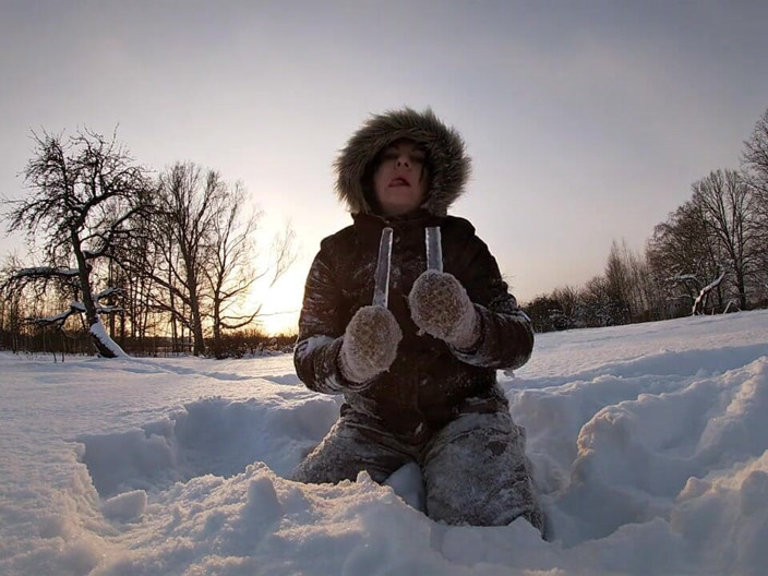 Hera Harding: Pompino nella neve