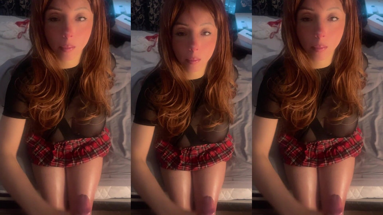 Cloehot: Şehvetli üniversiteli kız yaşlı adamla sert