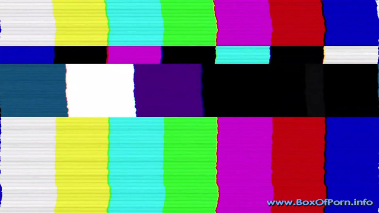 Box Of Porn: Щасливий старший чоловік і його великий член, відео від першої особи, трахає милу збуджену і мініатюрну гаряче сексуальне тіло брюнетки тінки, камшот повії красуні
