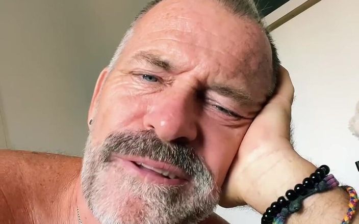Daddybearvlc: Chủ nhật vui vẻ !!