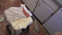 Boys half-way house: Sestup hezkého chlapce