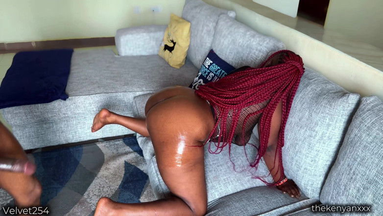 THEKENYANXXX: Má bự mập mạp bú và địt một con cu to đen...